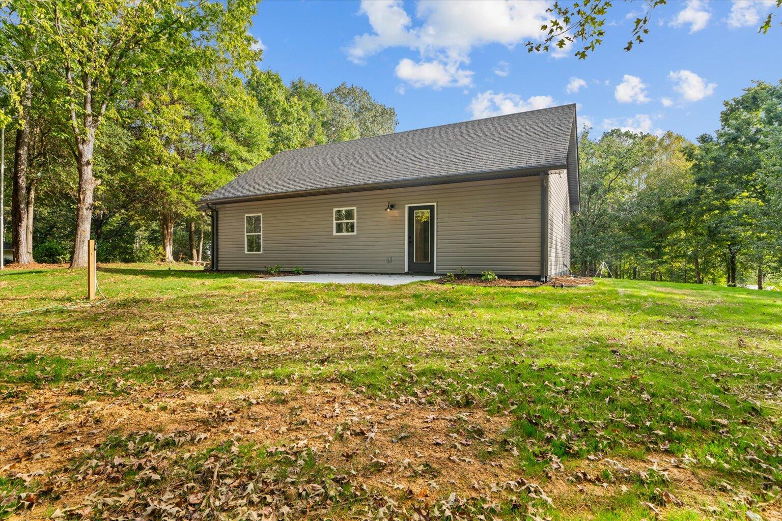 407 Dawnville Road Dalton, GA 30721 - Photo 39 of 51 44-44