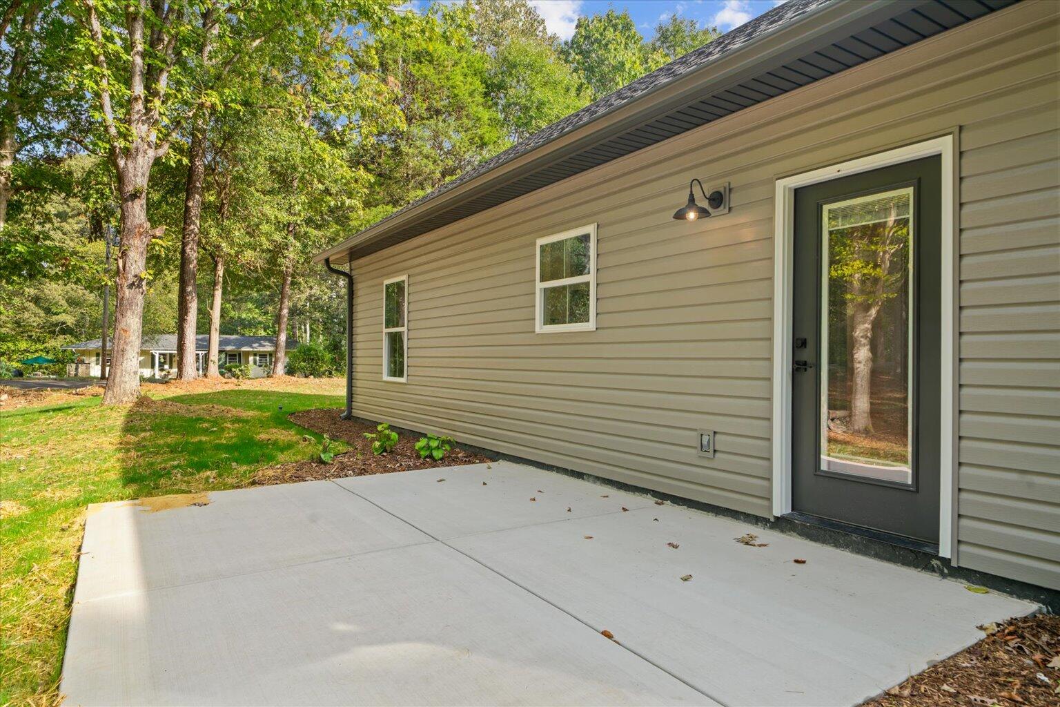 407 Dawnville Road Dalton, GA 30721 - Photo 41 of 51 46-46