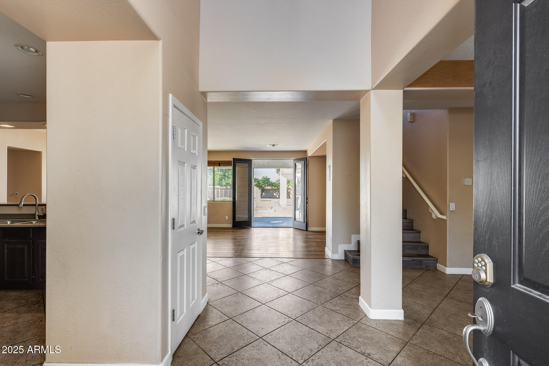 7720 South 22nd Lane Phoenix, AZ 85041 - Photo 17 of 82