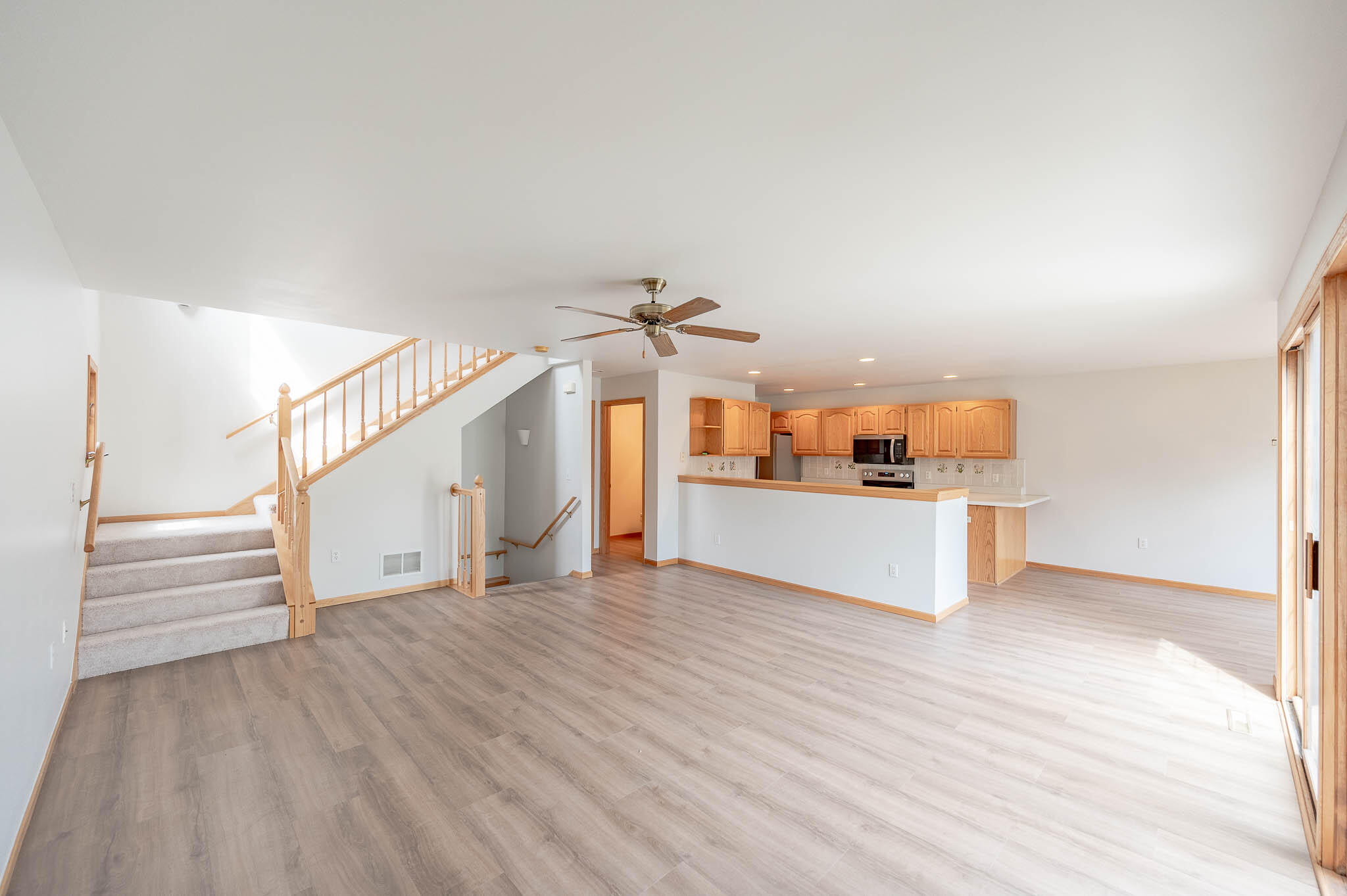 2255 Circle Ridge Road, Unit E Delafield, WI 53018 - Photo 3 of 19 Circle Ridge - 020