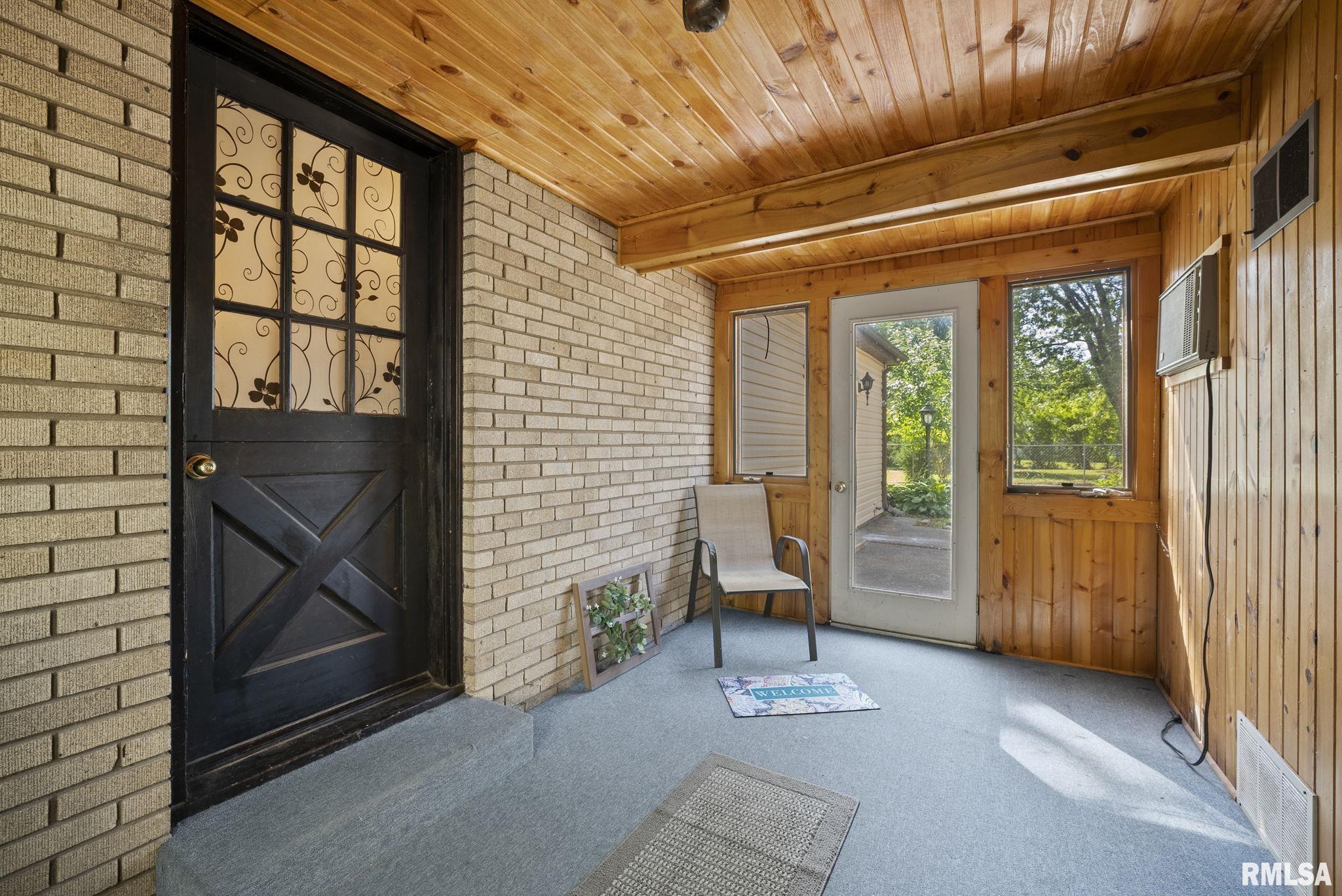 4724 27th Avenue Moline, IL 61265 - Photo 19 of 24