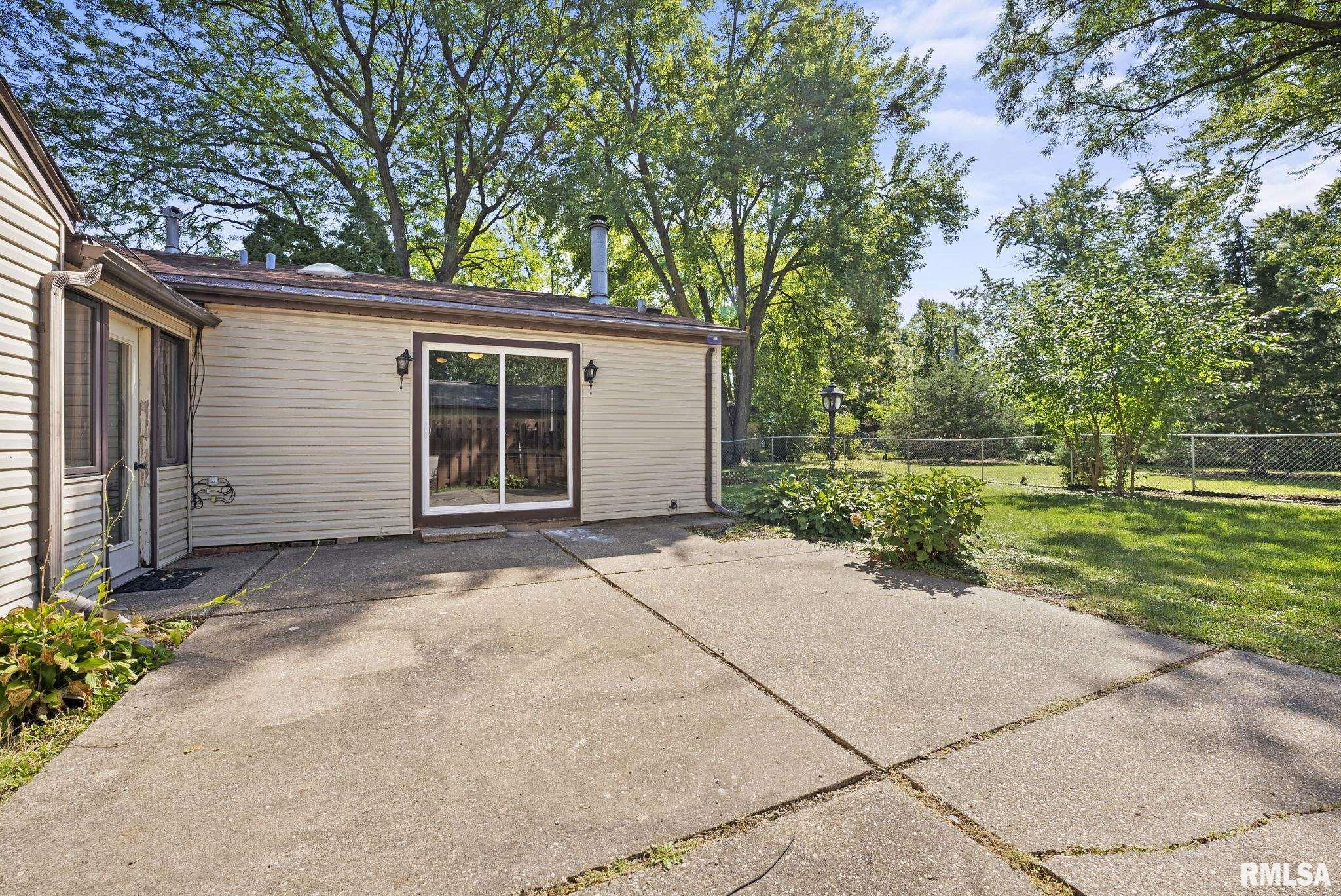 4724 27th Avenue Moline, IL 61265 - Photo 21 of 24