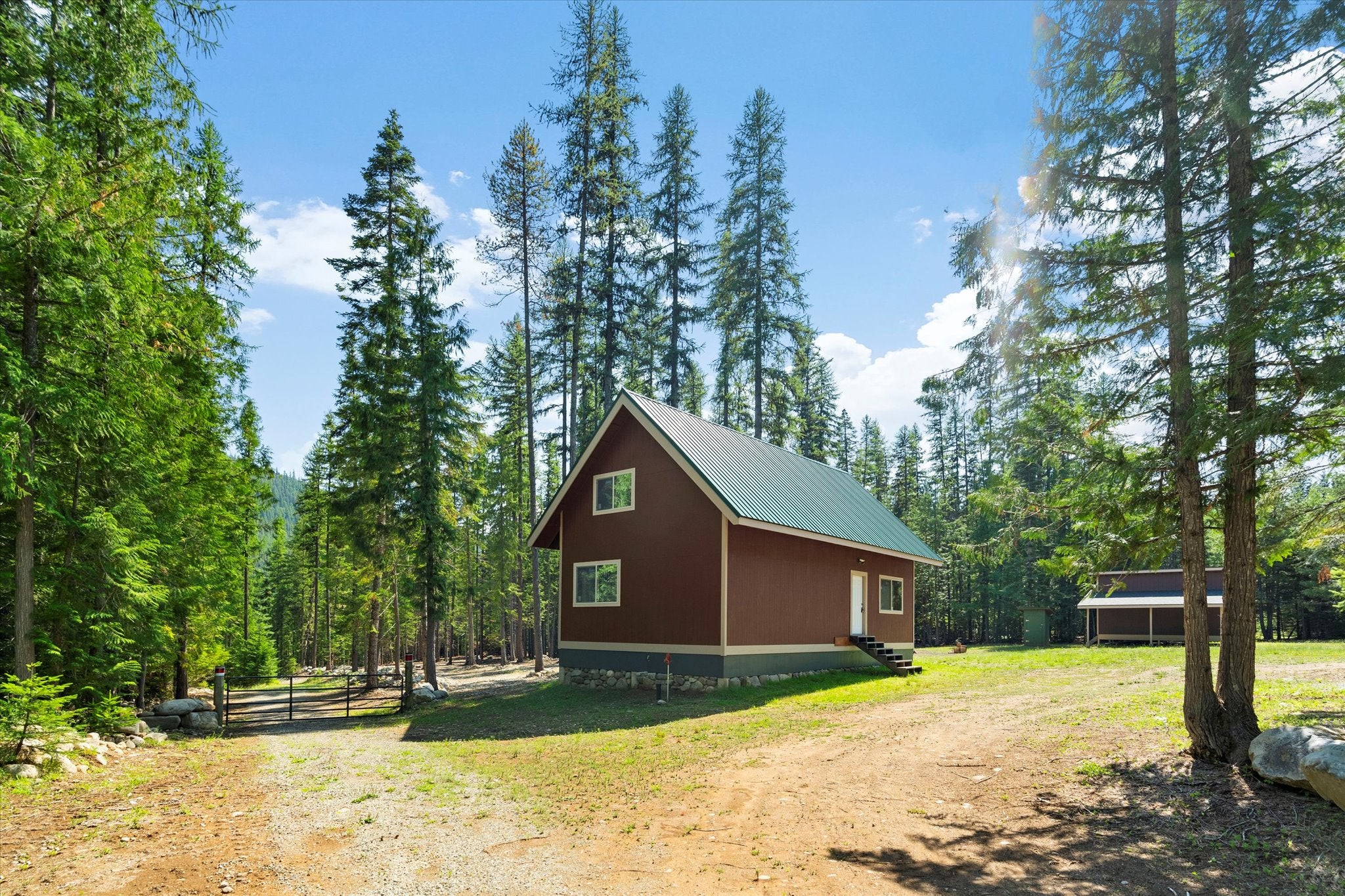 8556 Yaak River Road Troy, MT 59935 - Photo 5 of 38 Gallery Image 5