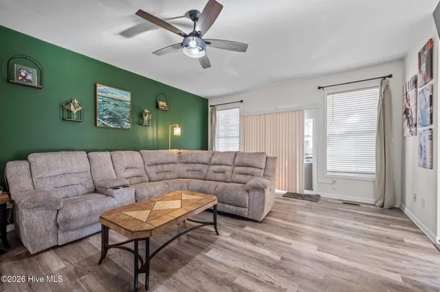 $330,000 | 103 Daniel Court, Richlands, NC 28574