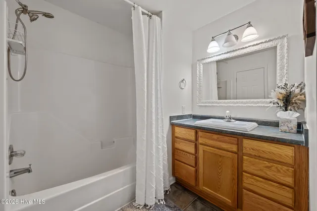 $330,000 | 103 Daniel Court, Richlands, NC 28574