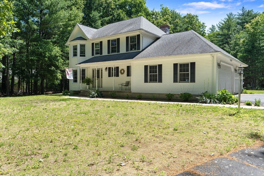 55 Pequot Road Southampton, MA 01073 - Photo 3 of 40