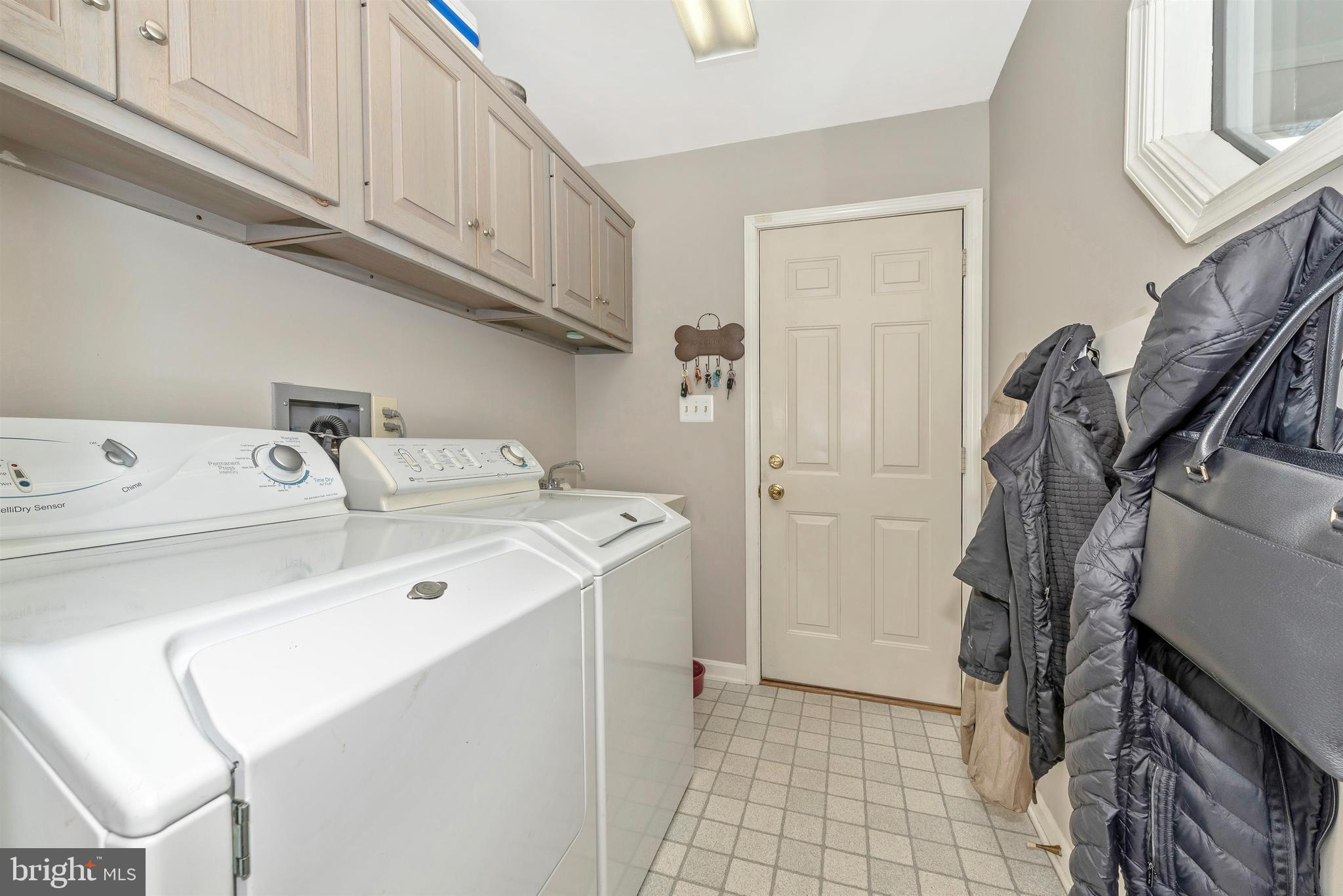 8117 Laurel Ridge Road Frederick, MD 21702 - Photo 11 of 61 Laundry/mud room