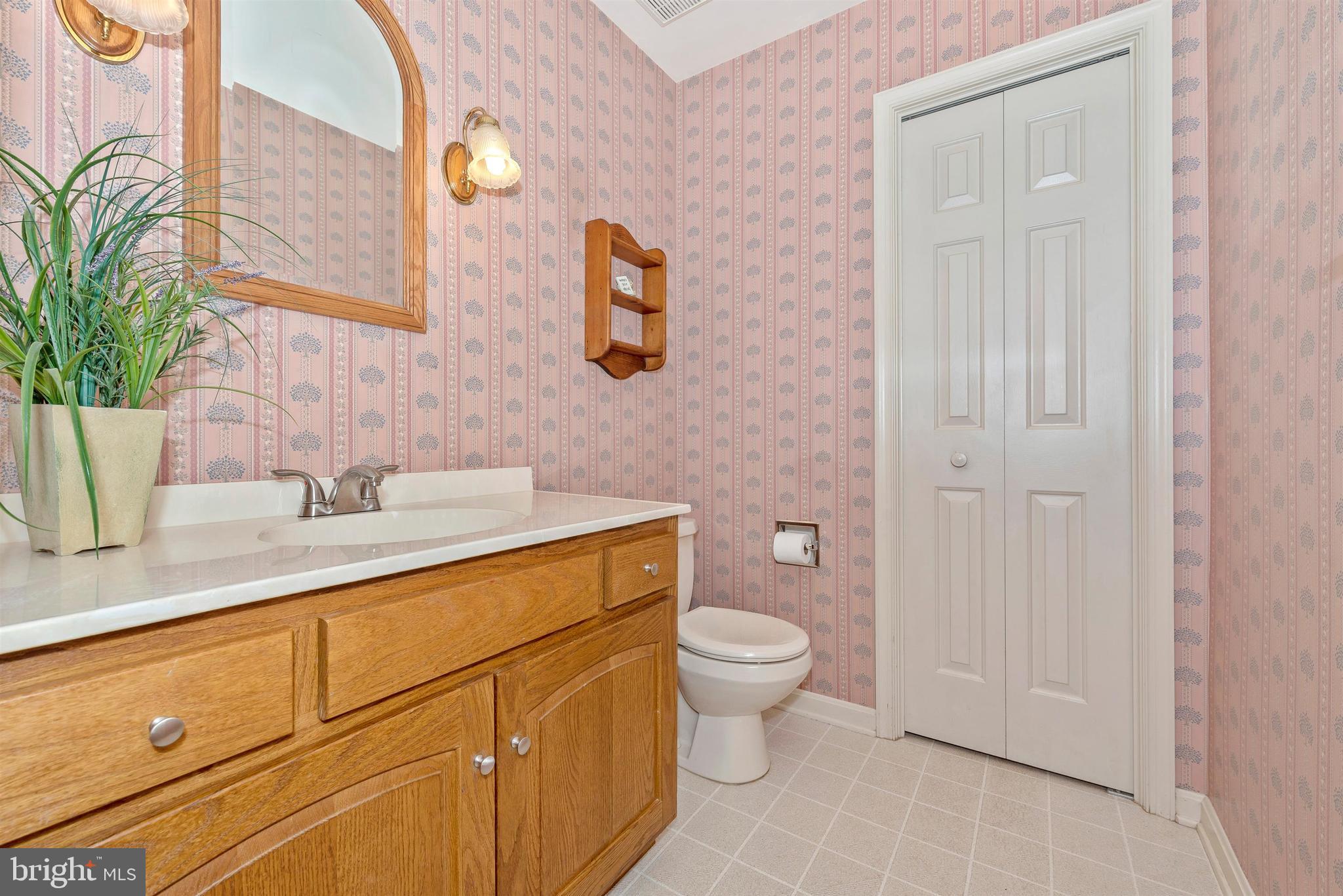 8117 Laurel Ridge Road Frederick, MD 21702 - Photo 12 of 61 main level bath
