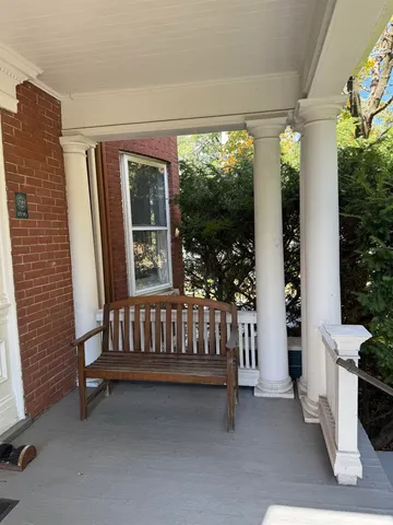 $2,400 | 283 South Union Street, Burlington, VT 05401