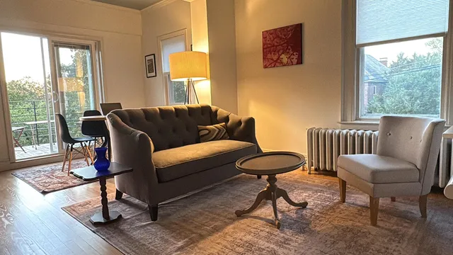 $2,400 | 283 South Union Street, Burlington, VT 05401