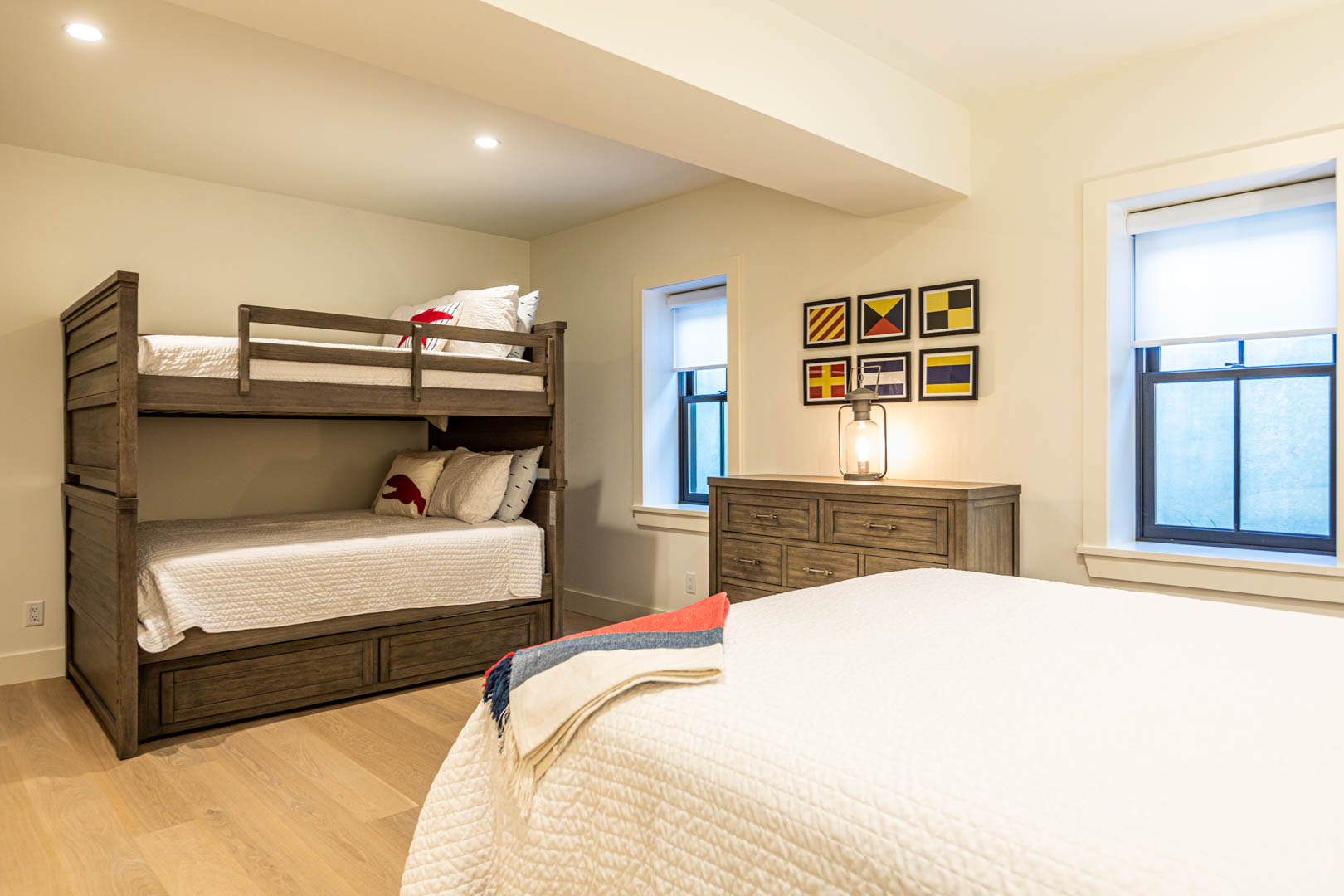 7 Coffin Road Nantucket, MA 02554 - Photo 21 of 28 Gallery Image 21