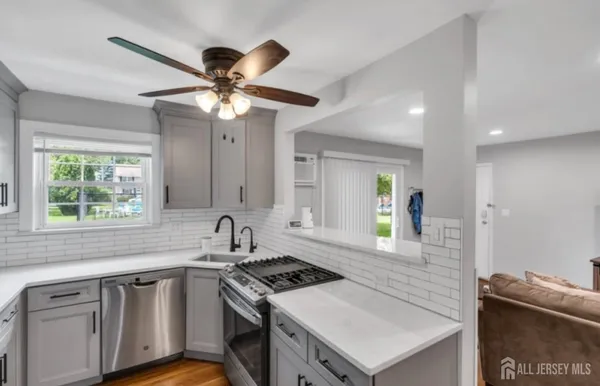 $2,400 | 320 South Street, Morristown, NJ 07960