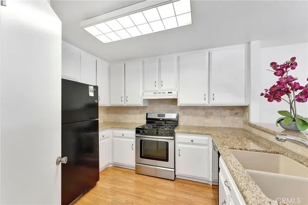 $575,000 | 22198 Cedar Pointe, Unit 1F, Lake Forest, CA 92630