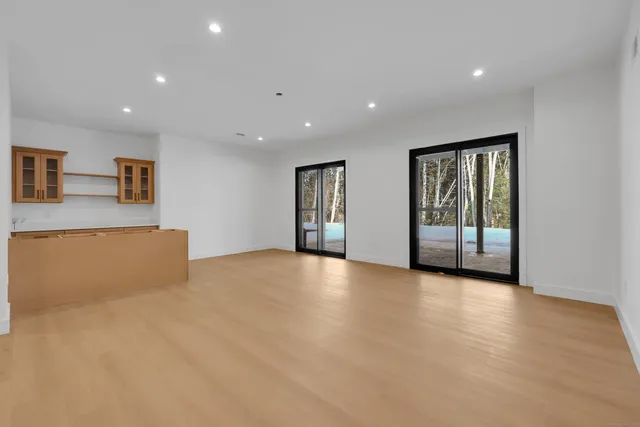 $1,999,999 | 3 Cobtail Way, Simsbury, CT 06070