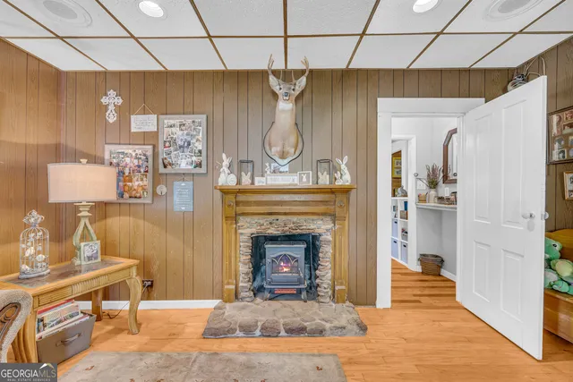 a view of a workspace with furniture