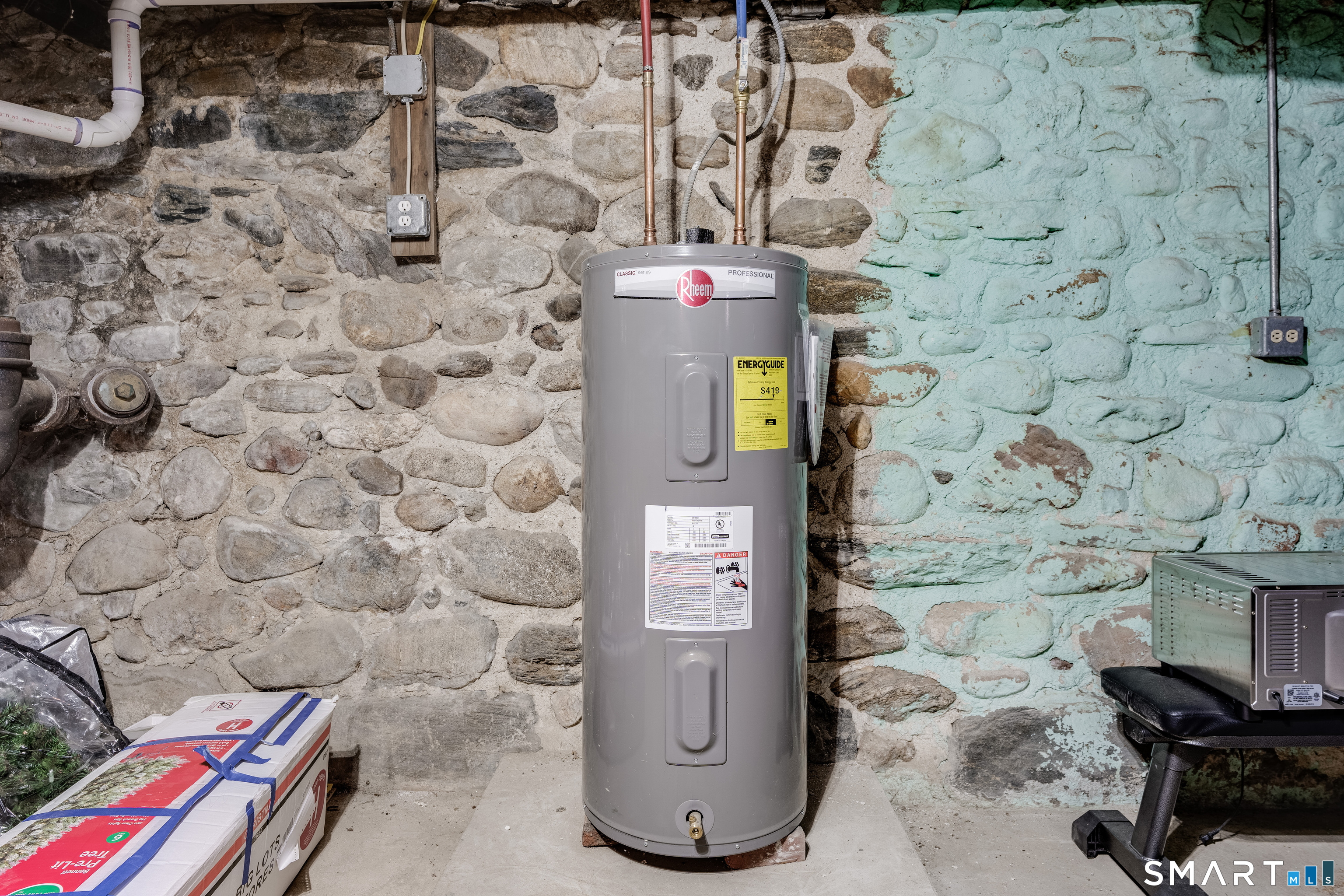 735 Matthews Street Bristol, CT 06010 - Photo 25 of 36