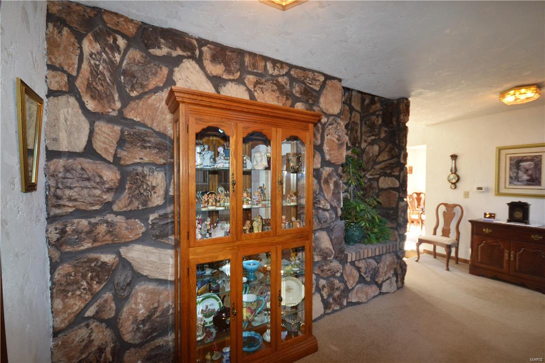 6114 Town Hall Road Belleville, IL 62223 - Photo 11 of 72 Gallery Image 11