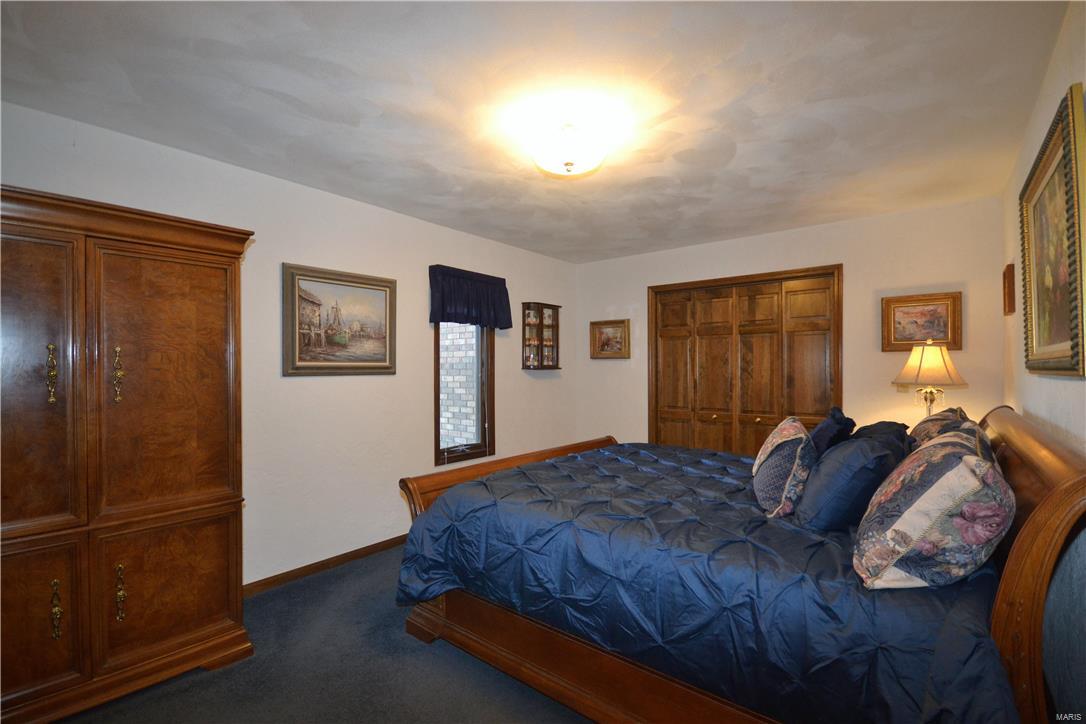 6114 Town Hall Road Belleville, IL 62223 - Photo 31 of 72 Gallery Image 31