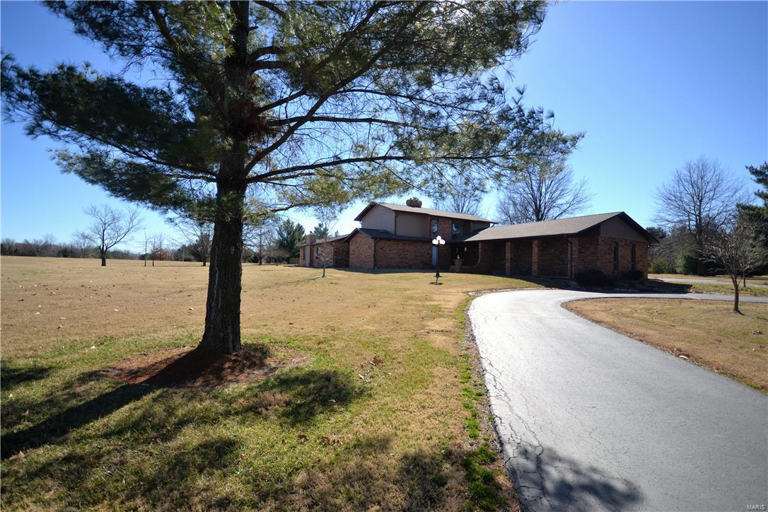 6114 Town Hall Road Belleville, IL 62223 - Photo 71 of 72 Gallery Image 71