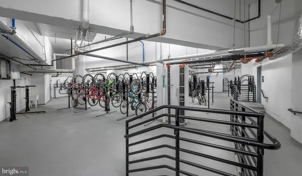 $2,636 | 4710 Elm Street, Unit W1203, Bethesda, MD 20814