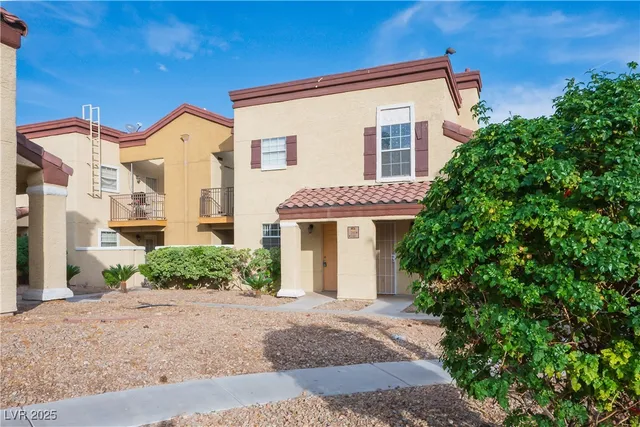 $1,425 | 2801 North Rainbow Boulevard, Unit 144, Las Vegas, NV 89108