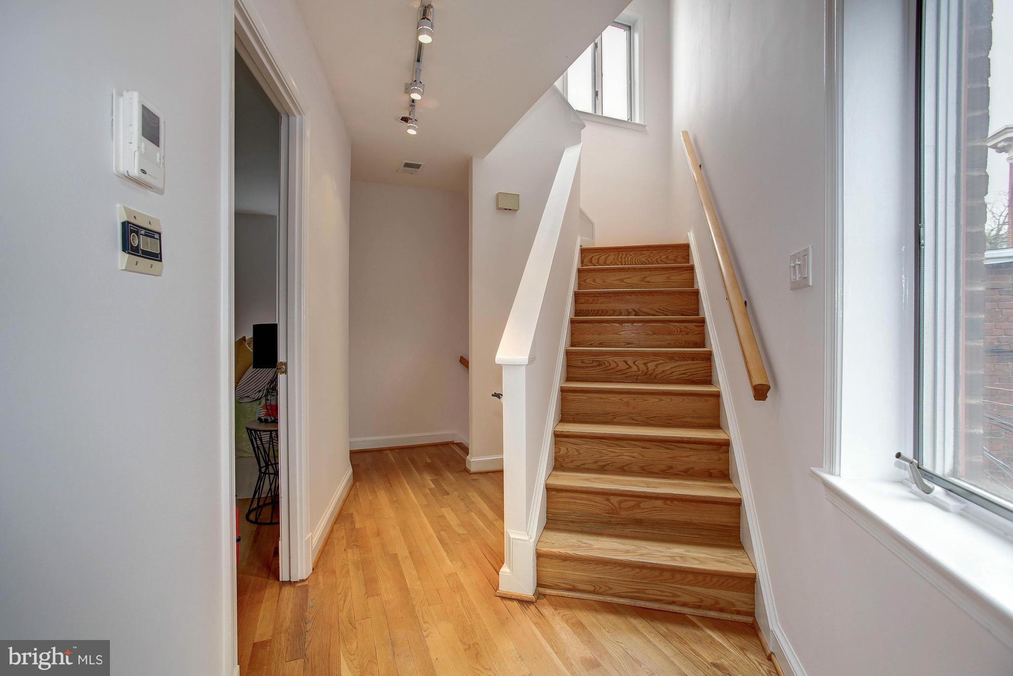 1607 T Street Northwest, Unit A Washington, DC 20009 - Photo 18 of 30 Landing, upper level 1