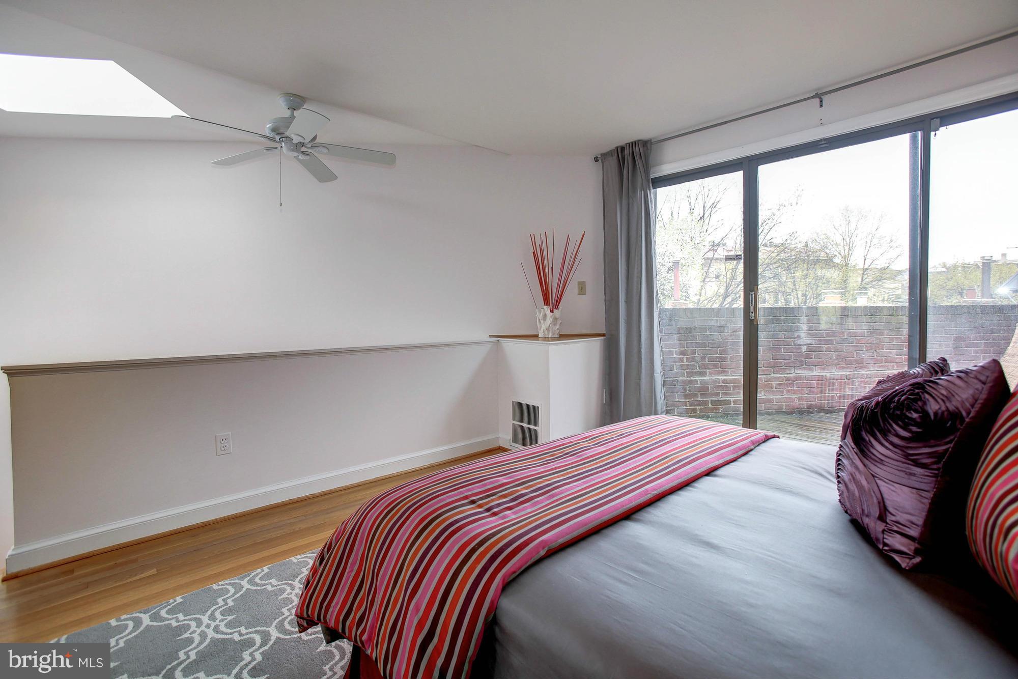 1607 T Street Northwest, Unit A Washington, DC 20009 - Photo 23 of 30 Bedroom (Master)