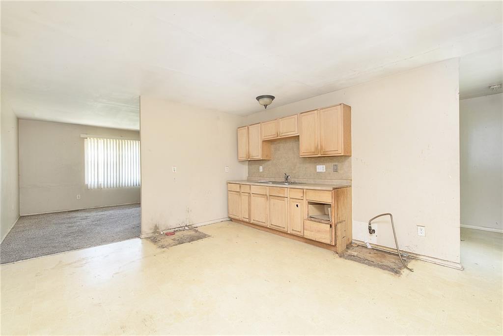 3920 Biscayne Road Indianapolis, IN 46226 - Photo 9 of 25 Gallery Image 9
