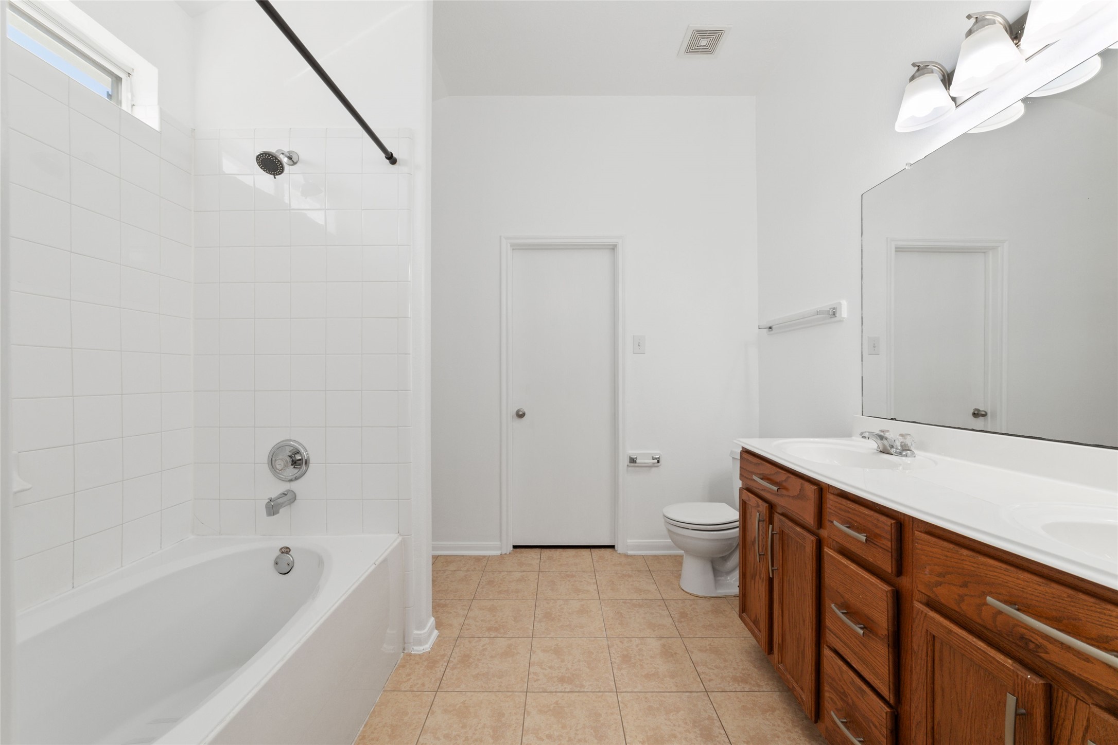 9338 Logans Run Lane Houston, TX 77075 - Photo 13 of 22