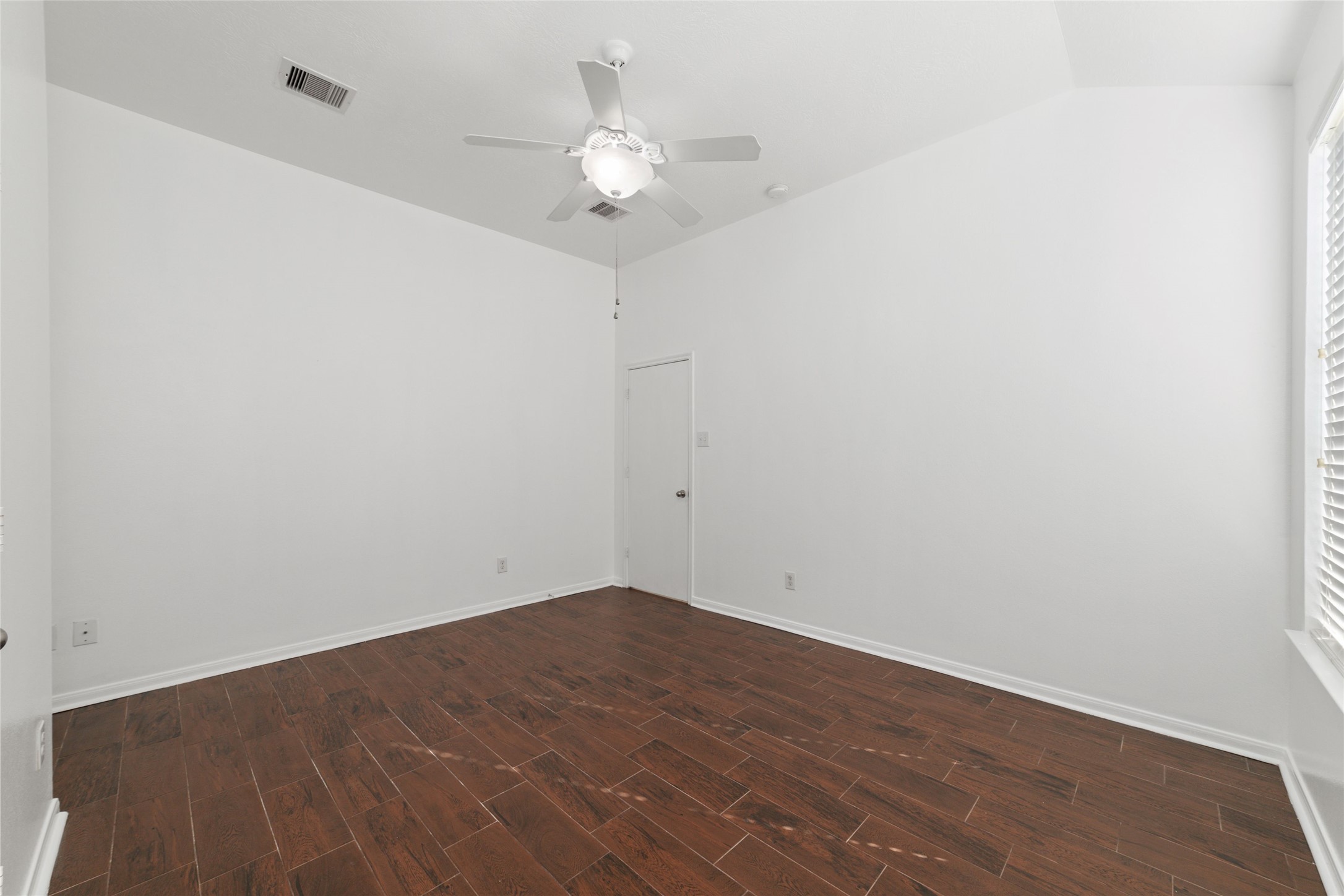 9338 Logans Run Lane Houston, TX 77075 - Photo 16 of 22