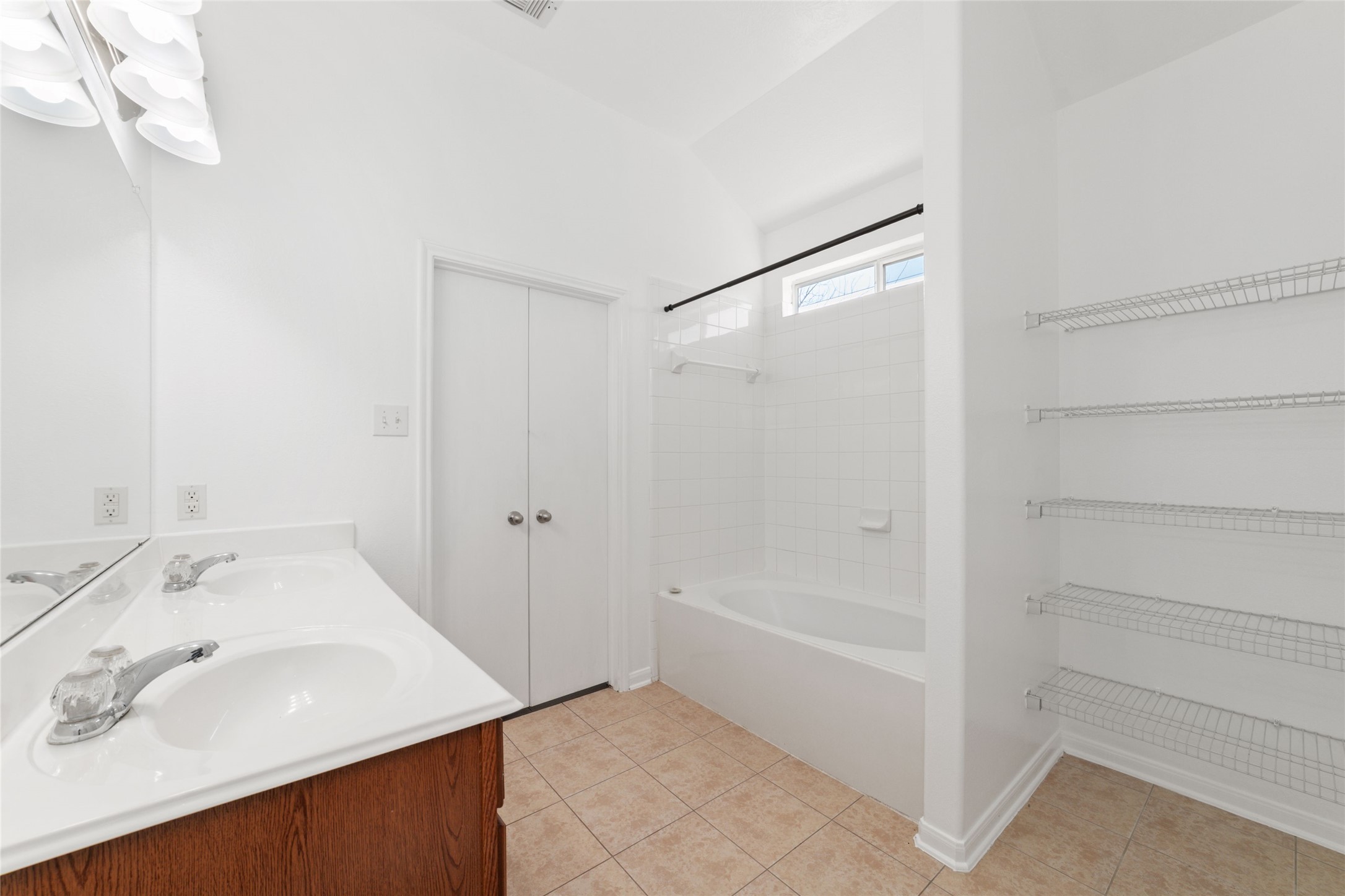 9338 Logans Run Lane Houston, TX 77075 - Photo 18 of 22