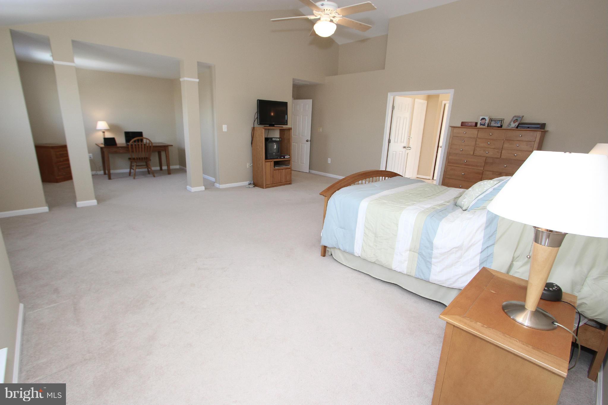 25857 Spring Farm Circle Chantilly, VA 20152 - Photo 16 of 30 Bedroom (Master)