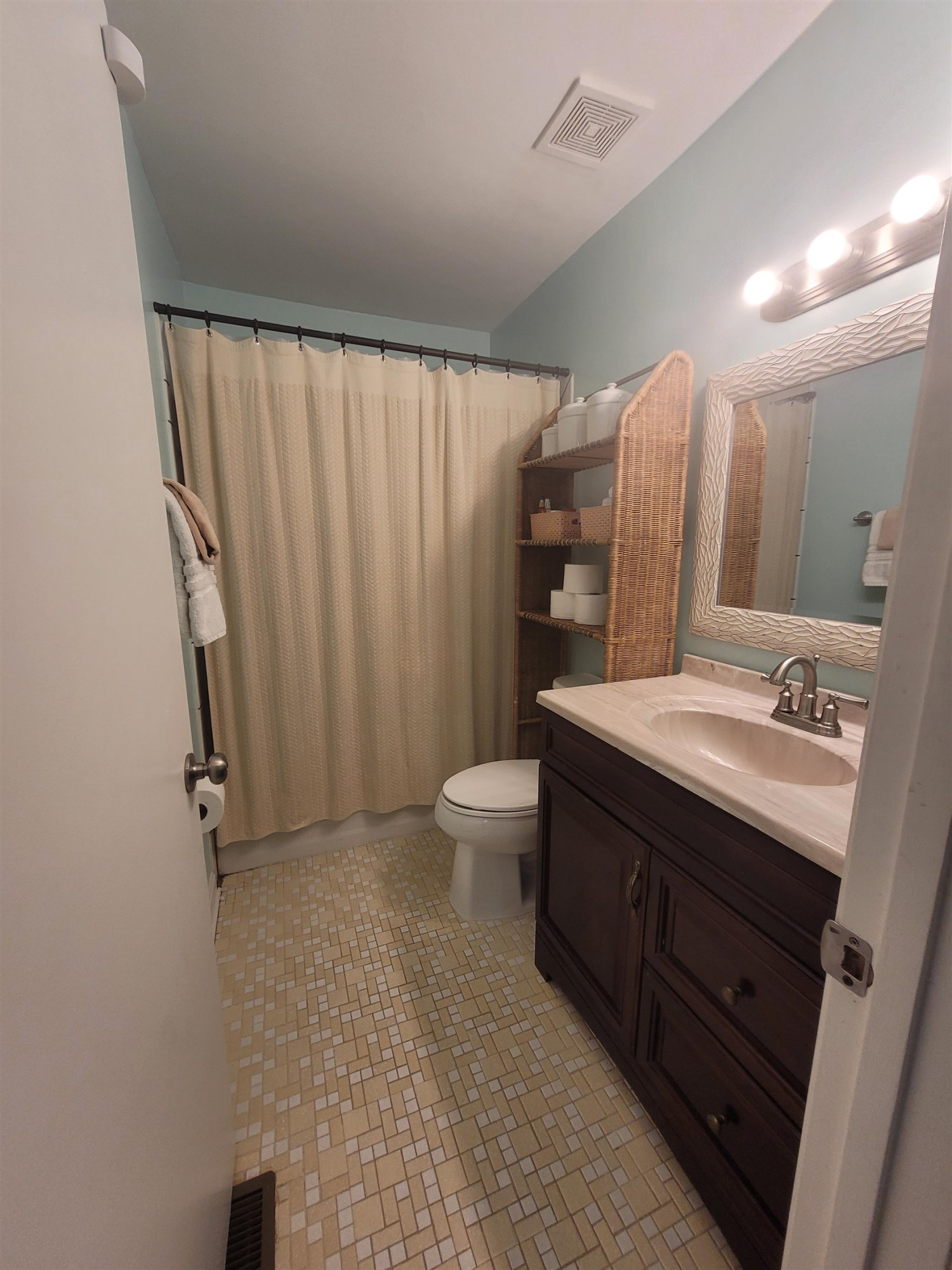 4271 Lake Ridge Drive, Unit 7F Raleigh, NC 27604 - Photo 14 of 16 Photo 14