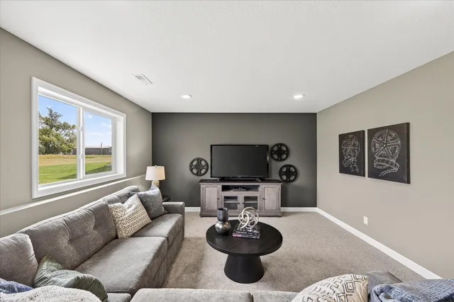 $469,900 | 787 Yellowcrest Street Southwest, Delano, MN 55328