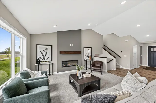 $469,900 | 787 Yellowcrest Street Southwest, Delano, MN 55328