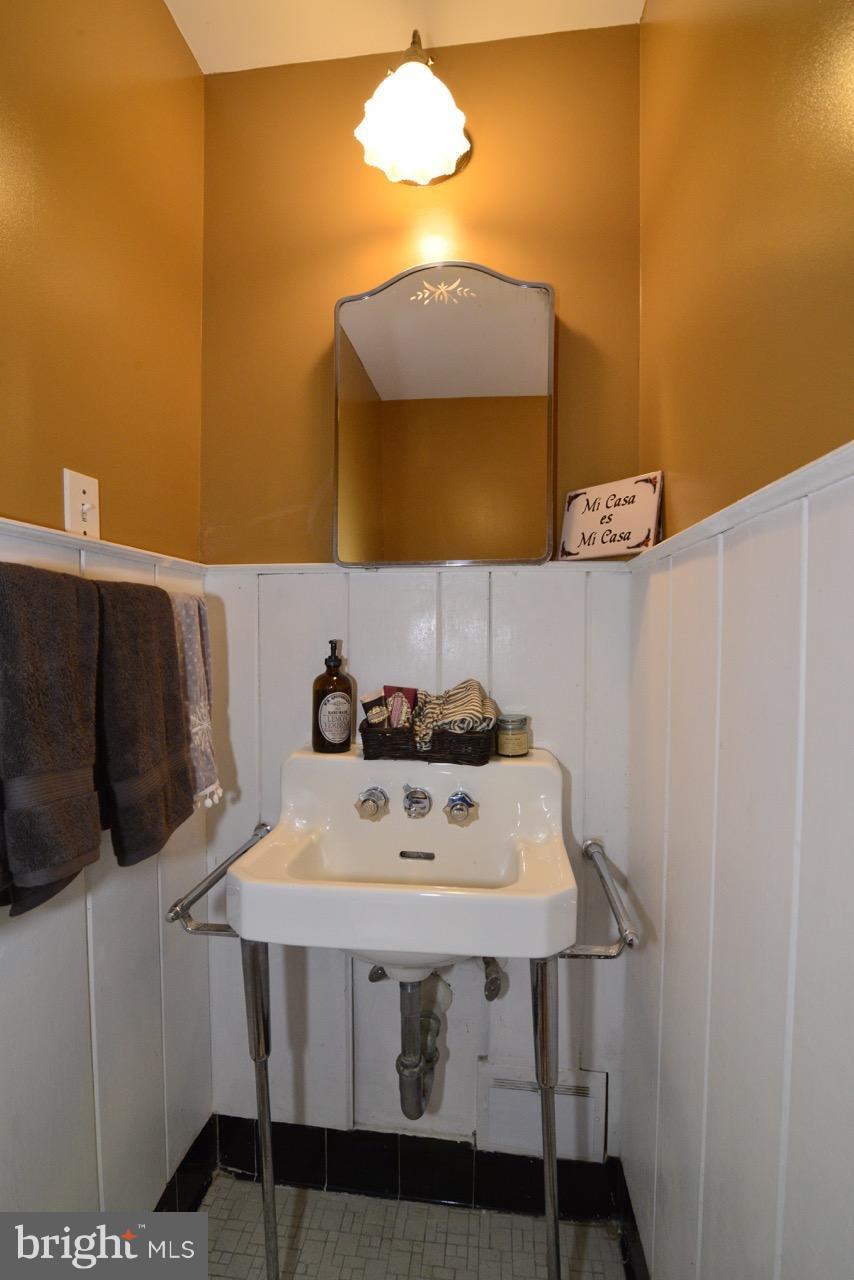 3073 Holmes Run Road Falls Church, VA 22042 - Photo 13 of 29 Home office bathroom with shower.