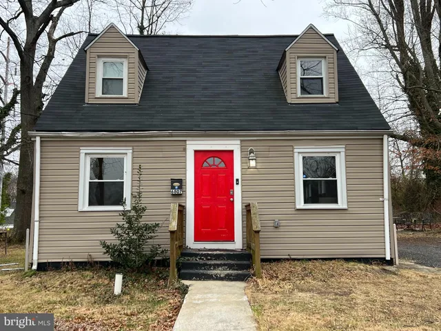 $415,000 | 6807 Elmhurst Street, District Heights, MD 20747