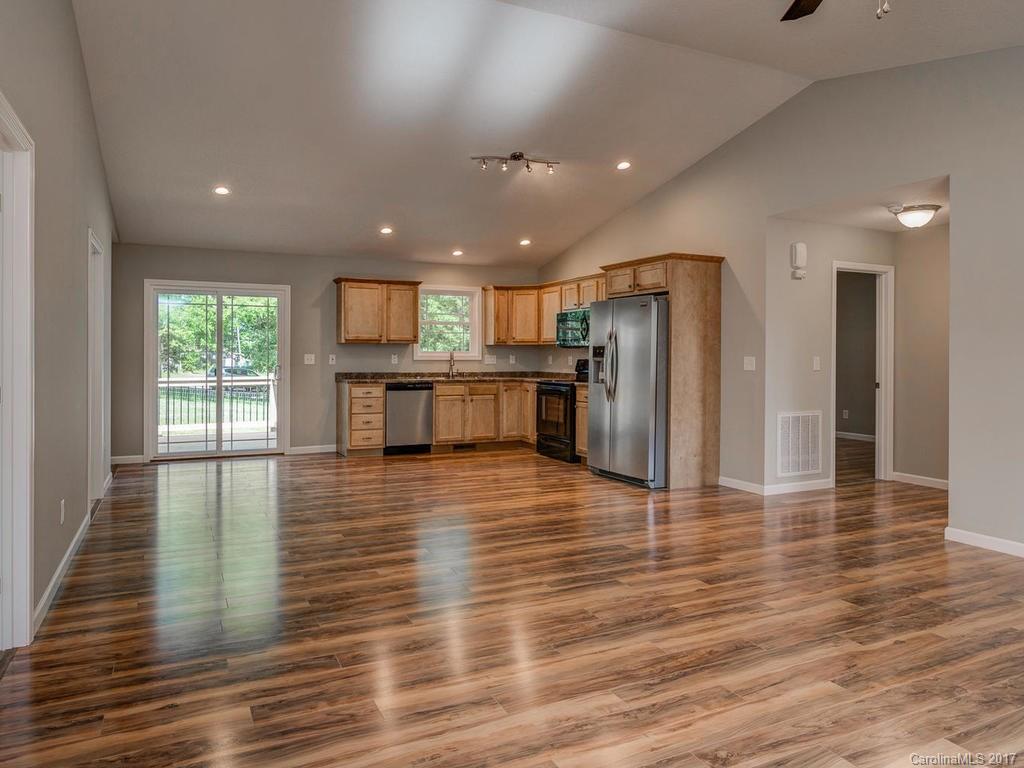 4 Grandview Road Asheville, NC 28806 - Photo 8 of 24 Gallery Image 8