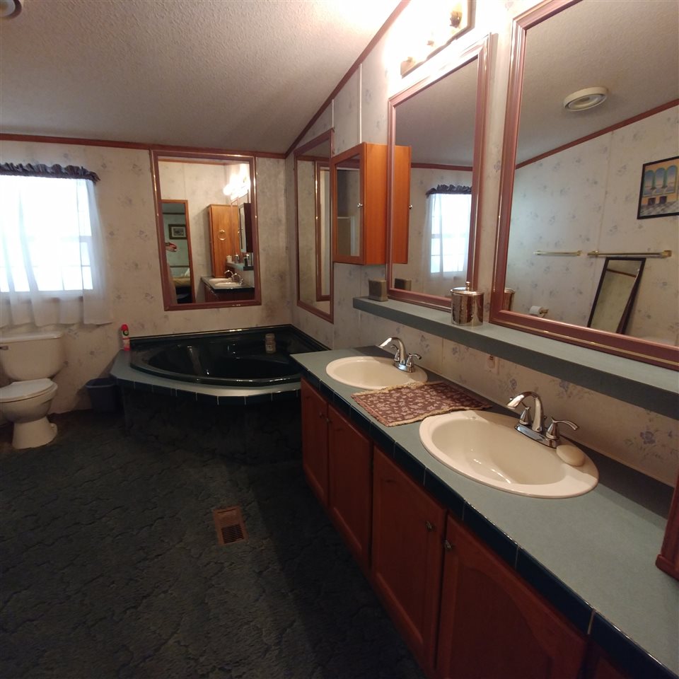 648 South Stream Road Bennington, VT 05201 - Photo 15 of 24