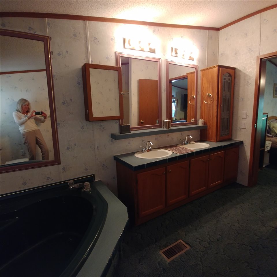 648 South Stream Road Bennington, VT 05201 - Photo 16 of 24