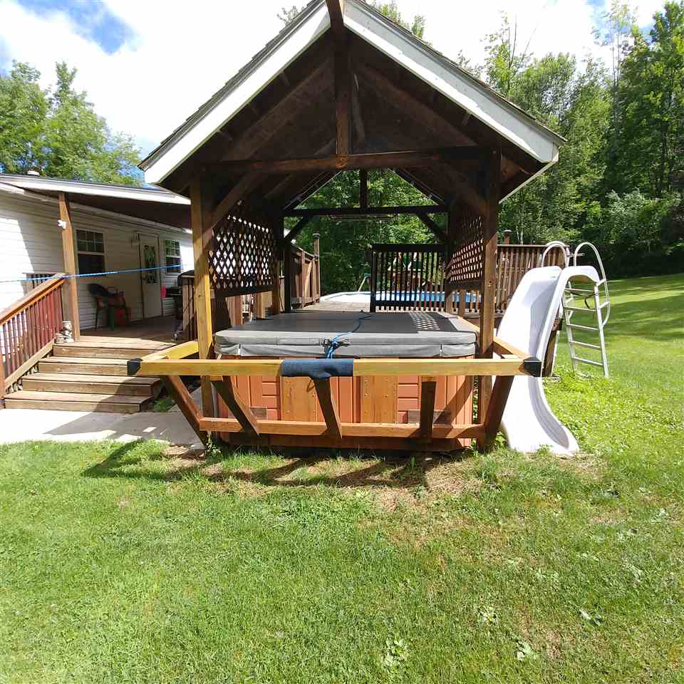 648 South Stream Road Bennington, VT 05201 - Photo 5 of 24