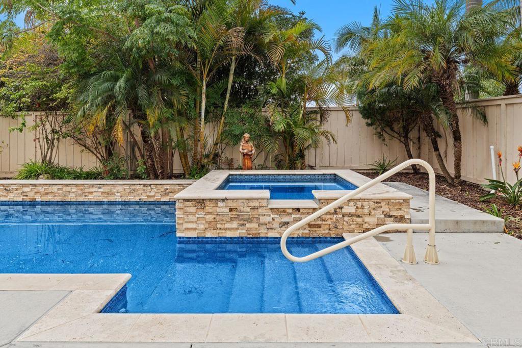 1825 Hummock Lane Encinitas, CA 92024 - Photo 1 of 1 a view of outdoor space with tub
