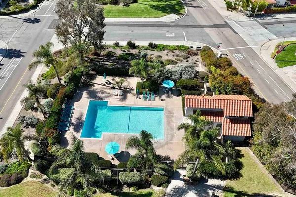 $1,799,000 | 1825 Hummock Lane, Encinitas, CA 92024