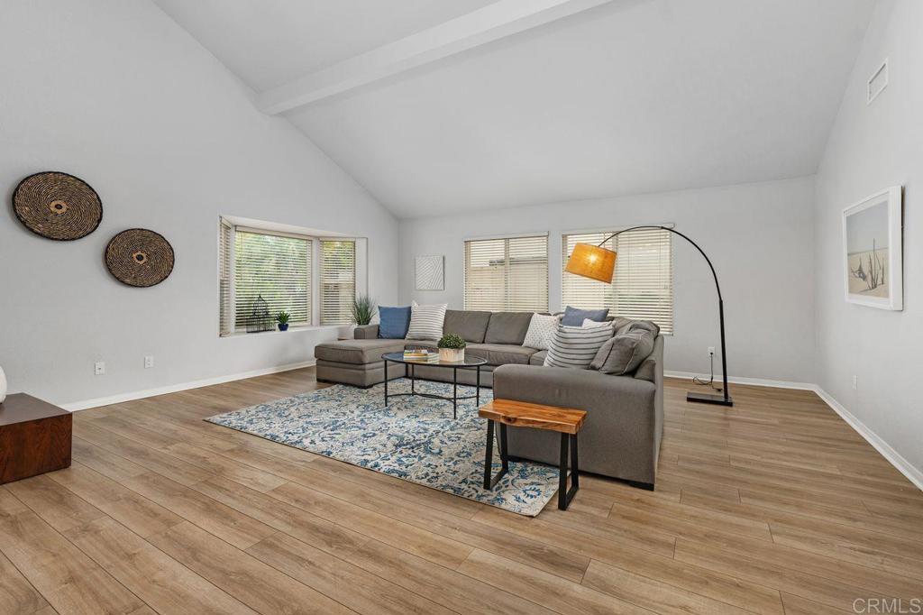 1825 Hummock Lane Encinitas, CA 92024 - Photo 5 of 37