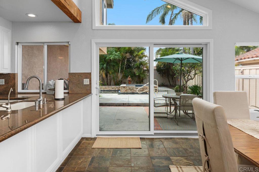 1825 Hummock Lane Encinitas, CA 92024 - Photo 9 of 37