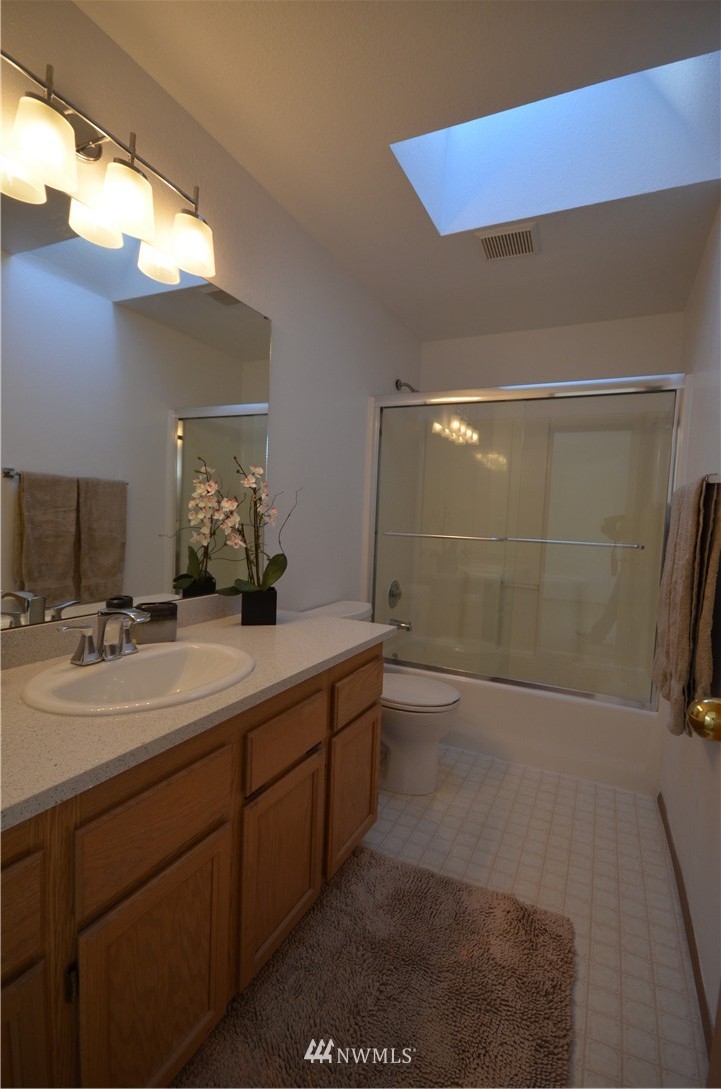 721 234th Street Southeast Bothell, WA 98021 - Photo 11 of 20