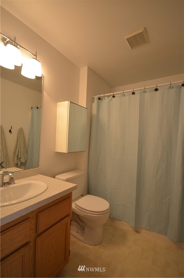 721 234th Street Southeast Bothell, WA 98021 - Photo 12 of 20