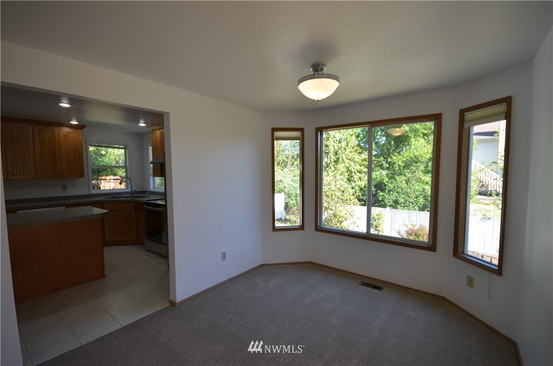 721 234th Street Southeast Bothell, WA 98021 - Photo 5 of 20
