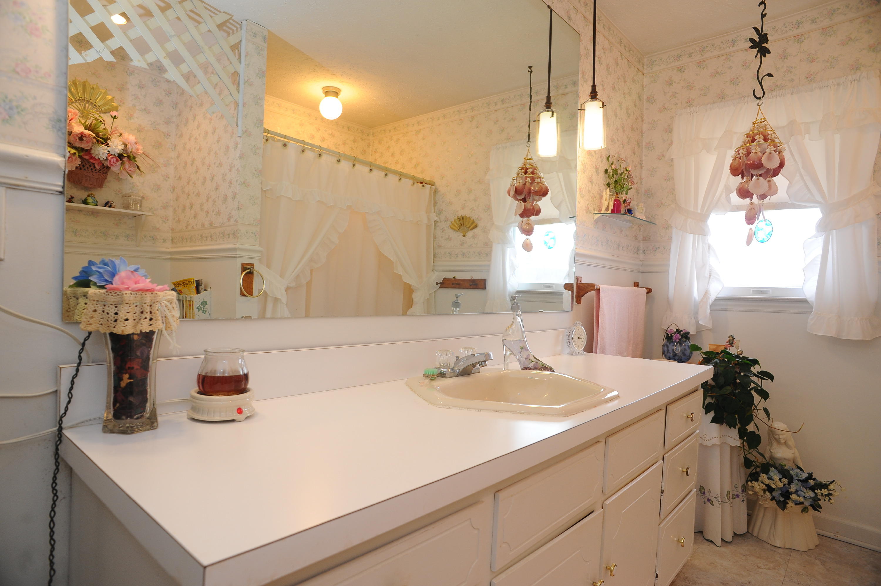 1101 Spring Valley Road Staffordsville, VA 24167 - Photo 20 of 47 DSC_6121.JPG