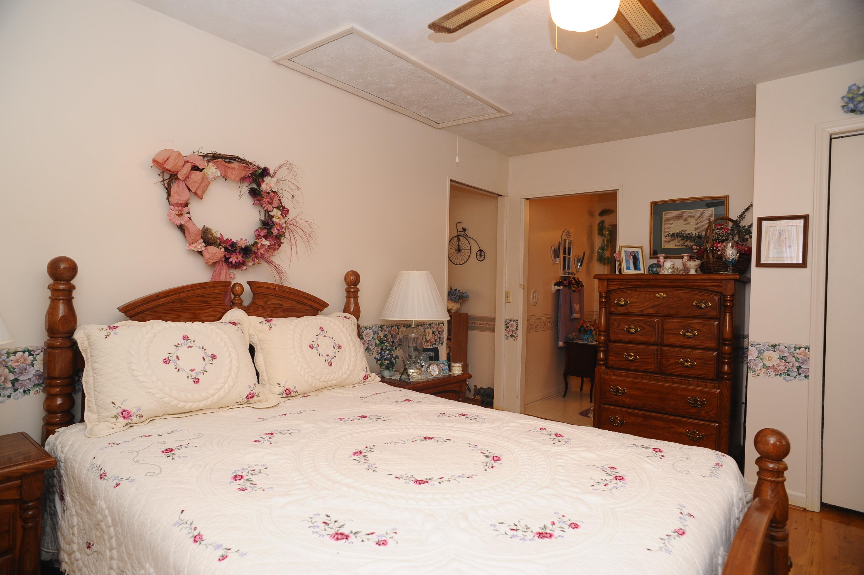 1101 Spring Valley Road Staffordsville, VA 24167 - Photo 22 of 47 DSC_6131.JPG